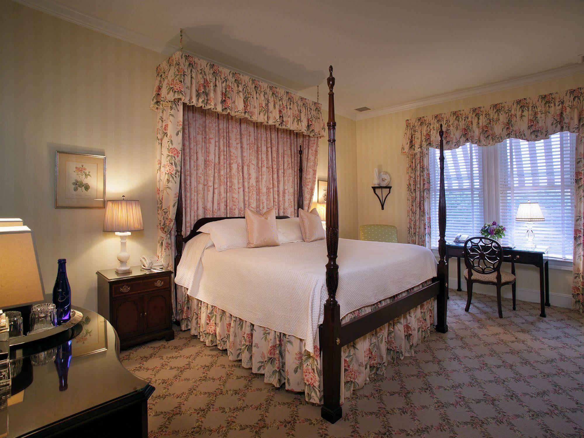 The Bernards Inn Bernardsville Exterior foto